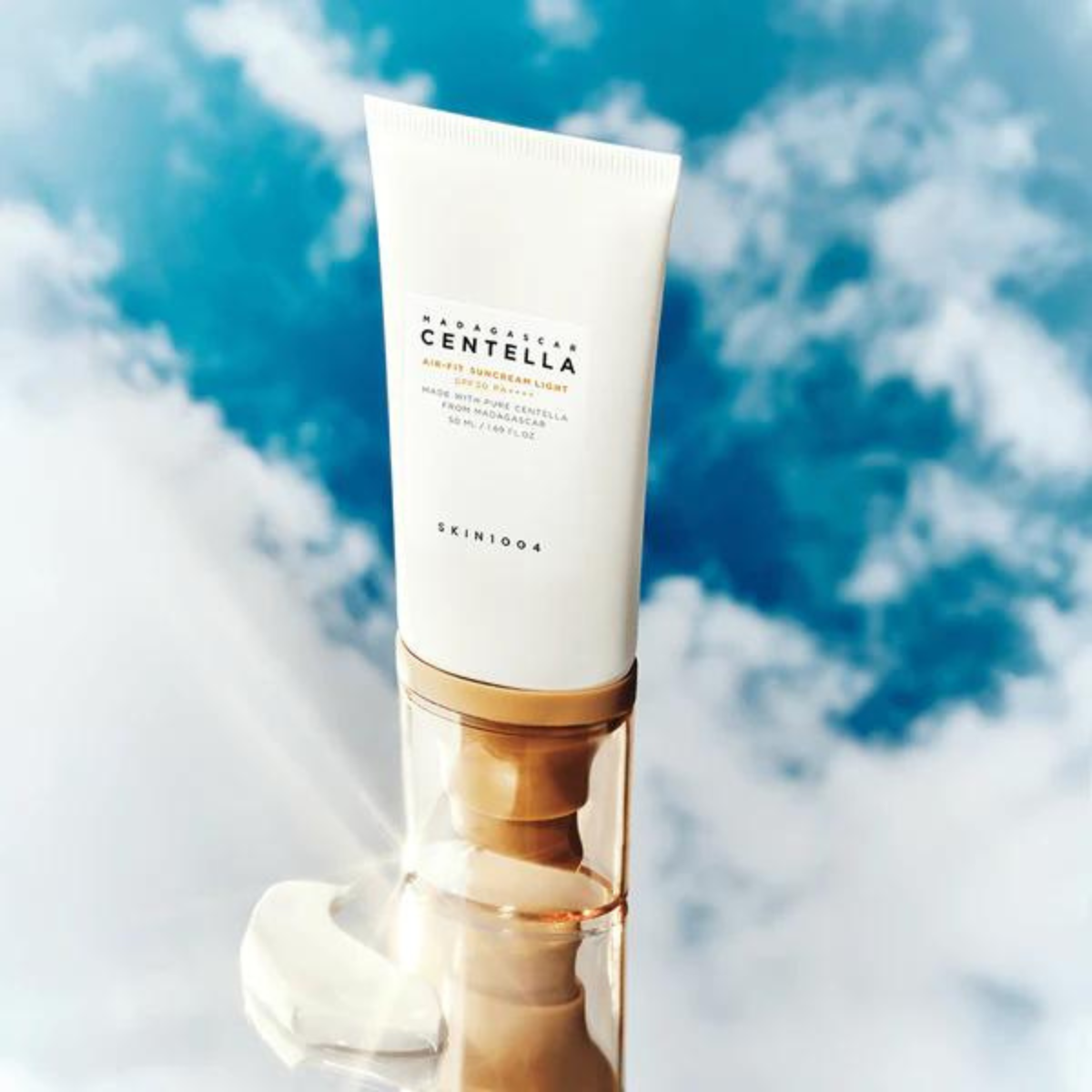 SKIN1004 - Madagascar Centella  Air-Fit Suncream Light SPF30 PA++++  50ml